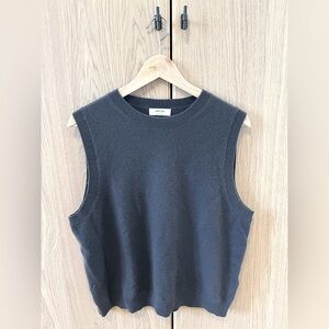 ARITZIA Cashmere crew vest